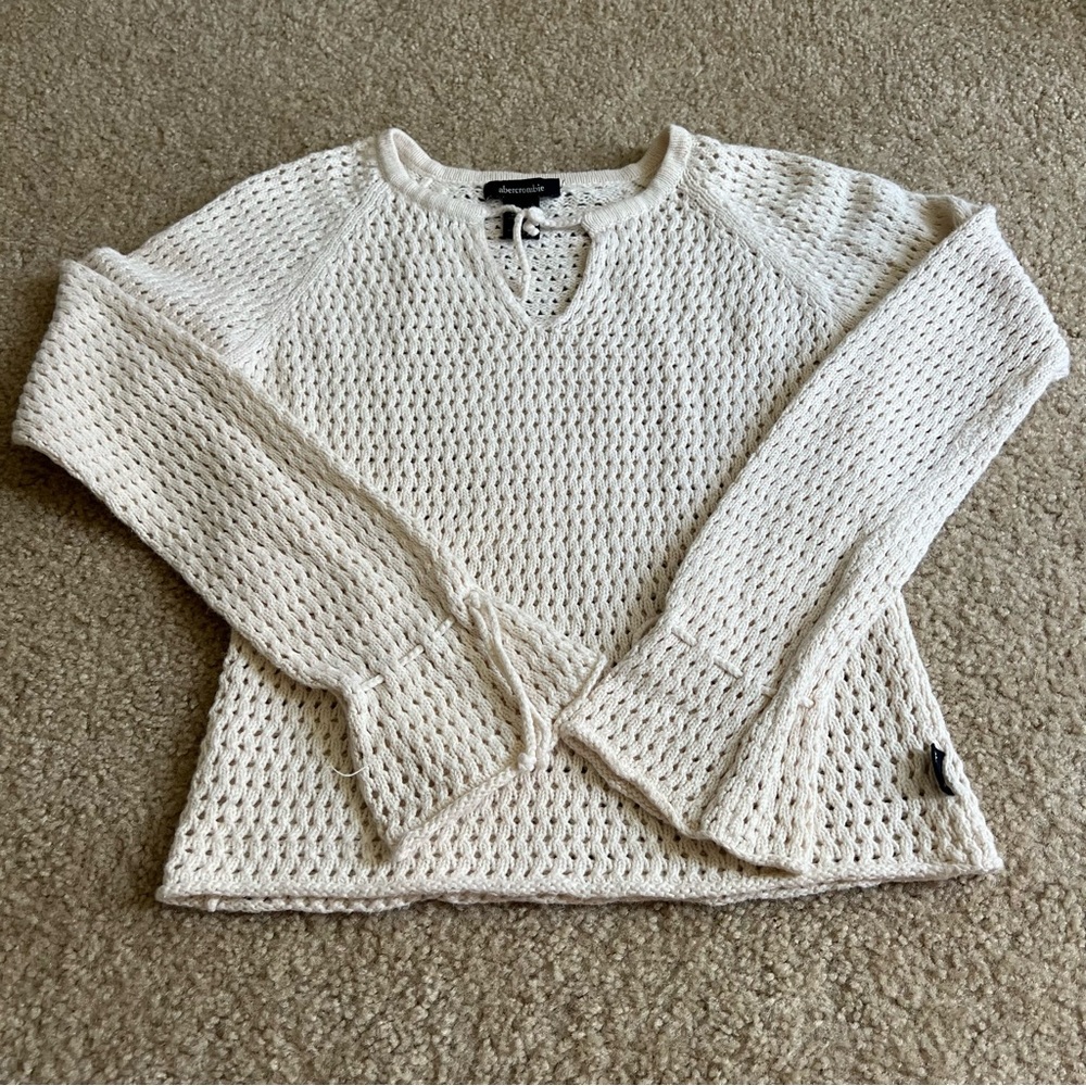 Abercrombie And Fitch Knit Long Sleeve Top Size Large Flare Sleeve White/cream